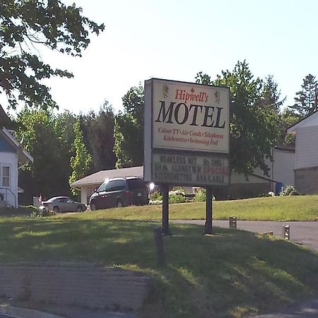 Hipwell'S Motel Fonthill Exterior photo